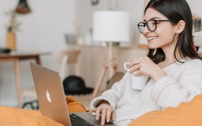 Cómo mejorar tu perfil profesional con formación online